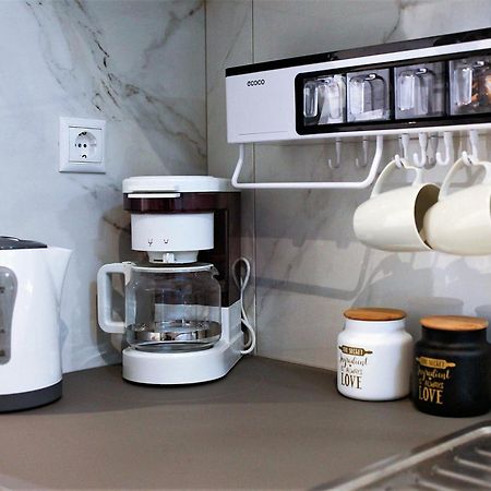 White Apartment/Kolwnaki/100Mbps/Wifi Αθήνα Εξωτερικό φωτογραφία
