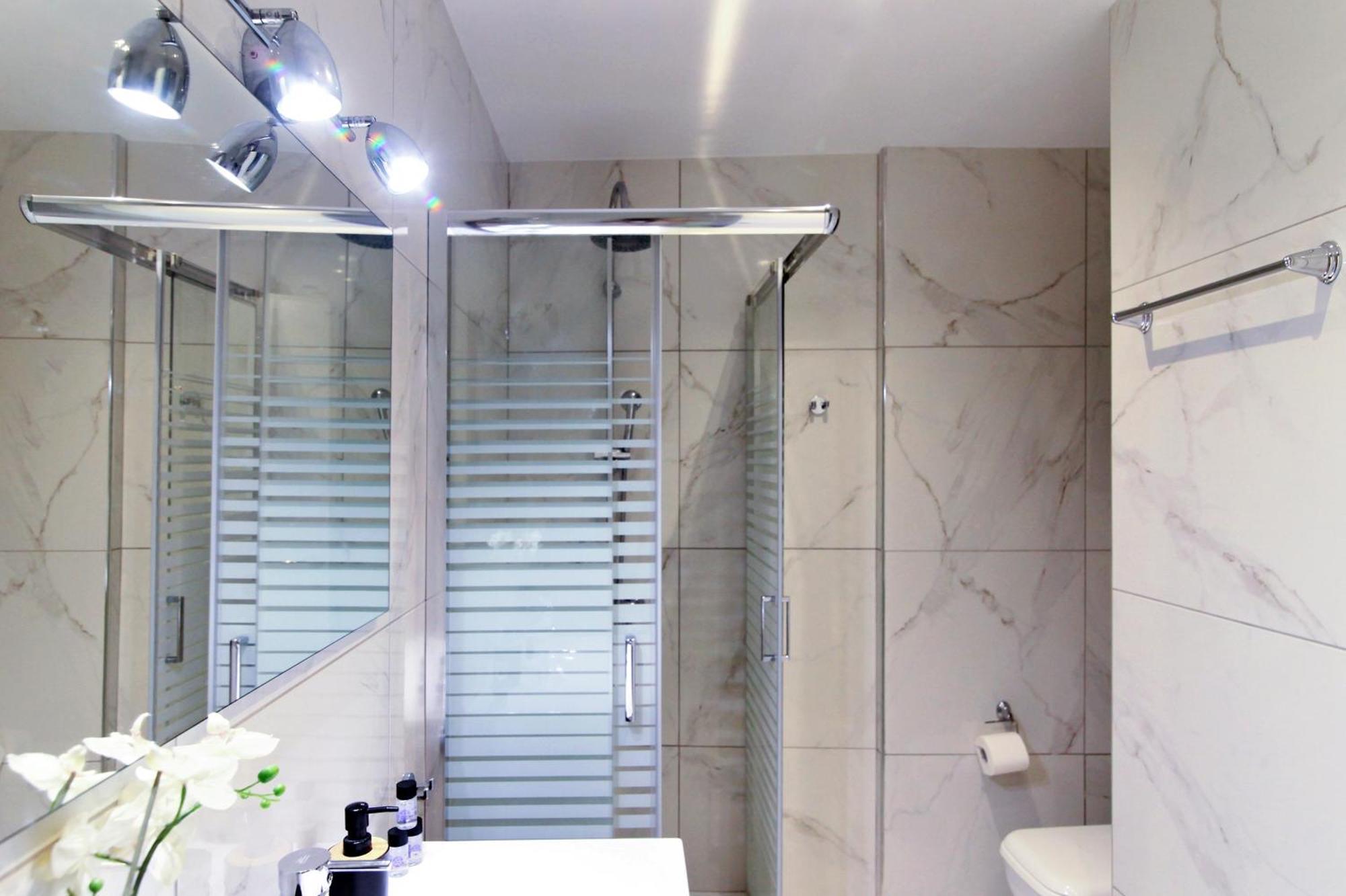White Apartment/Kolwnaki/100Mbps/Wifi Αθήνα Εξωτερικό φωτογραφία